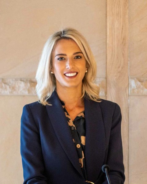 Dr Juliette Tobias-Webb